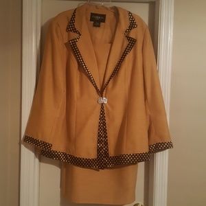 Ladies 2pc Skirt Suit Peeress Collection